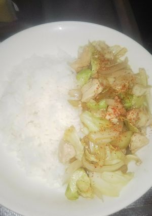 簡単野菜炒め。鶏むね肉、玉ねぎ、キャベツ-レシピのメイン写真