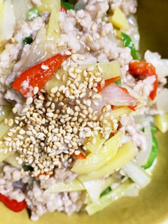 じゃがいもひき肉のレンジだけ青椒肉絲丼-レシピのメイン写真