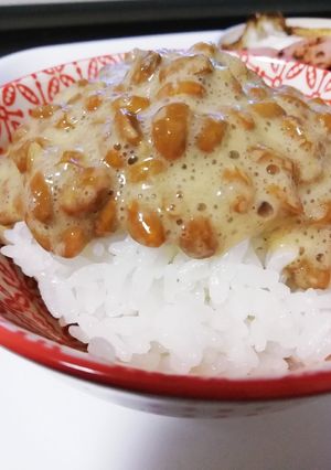 少しの甘酒納豆ご飯☆お腹とお肌のごちそう-レシピのメイン写真