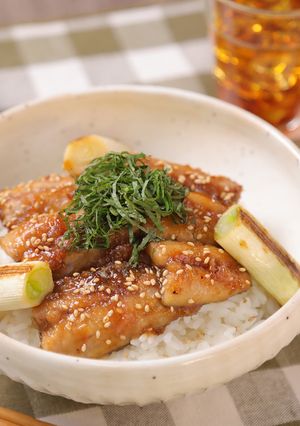 梅でまろやか♪さんまの蒲焼き丼-レシピのメイン写真