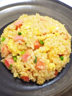 炊飯器で簡単!赤てんチャーハン-レシピのメイン写真