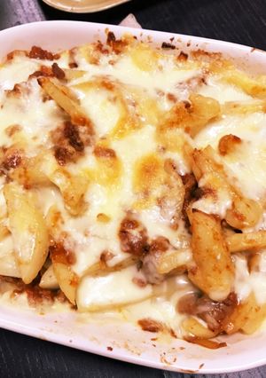 市販のミートソースでポテトチーズ焼き-レシピのメイン写真