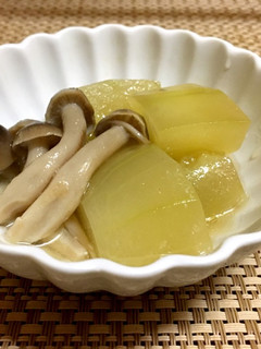 あっさりヘルシー♪カワズ瓜のコンソメ煮-レシピのメイン写真
