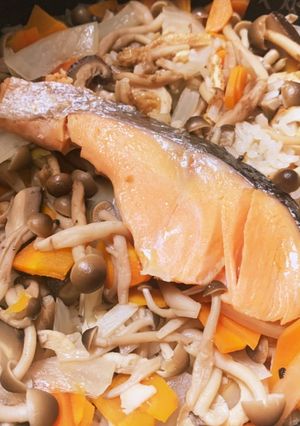 具沢山 鮭の炊き込みご飯-レシピのメイン写真