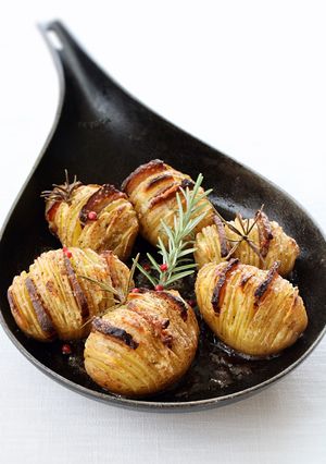 ホクホク美味しい！【ハッセルバックポテト-レシピのメイン写真