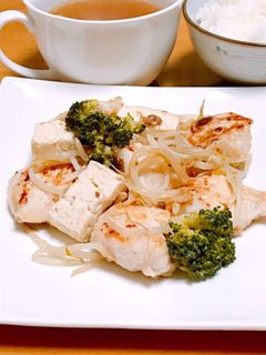 鶏むねと豆腐の塩麹炒め-レシピのメイン写真