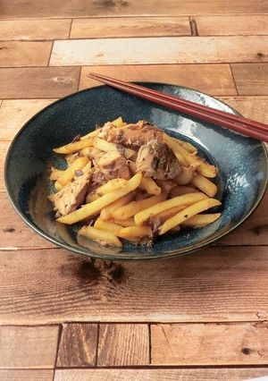 サバ缶とフライドポテトの甘辛炒め-レシピのメイン写真