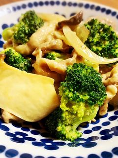 ブロッコリーと豚こまの醤油マヨ炒め-レシピのメイン写真
