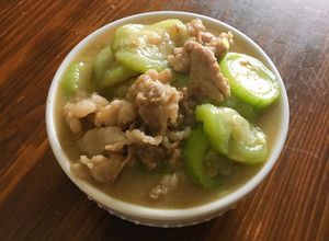夏疲れ解消！へちまと豚肉の味噌炒め-レシピのメイン写真