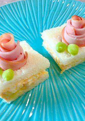 朝食に薔薇の可愛い玉子サンドイッチ-レシピのメイン写真