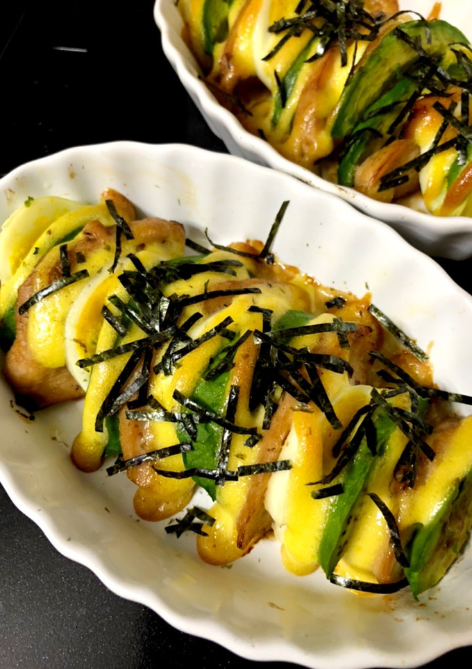 アボカドと照り焼きチキンのマヨ焼き-レシピのメイン写真