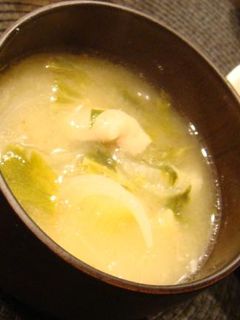 セロリと鶏皮のお味噌汁-レシピのメイン写真