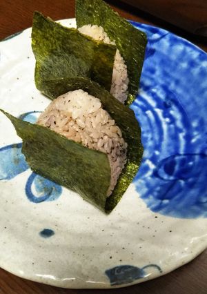 簡単お奨め　ゆかりうめ昆布茶おにぎり-レシピのメイン写真