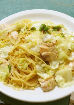 鶏胸肉とキャベツの塩麹ペペロンチーノ-レシピのメイン写真