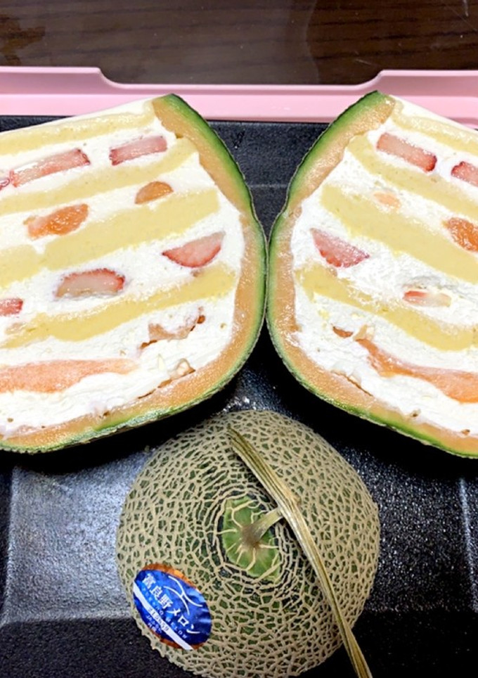 丸ごとメロンケーキ♡作っちゃいました-レシピのメイン写真