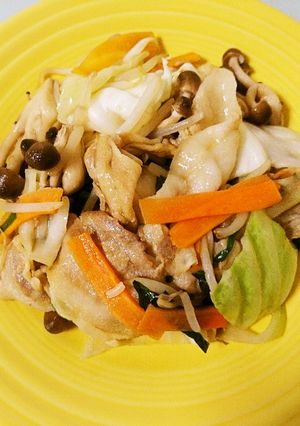 カット野菜で簡単♥昆布茶で和風肉野菜炒め-レシピのメイン写真