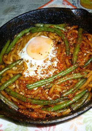 秋刀魚オイルで月見の焼きうどん-レシピのメイン写真