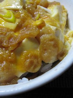 お手軽☆お豆腐と天かすの卵とじ丼-レシピのメイン写真