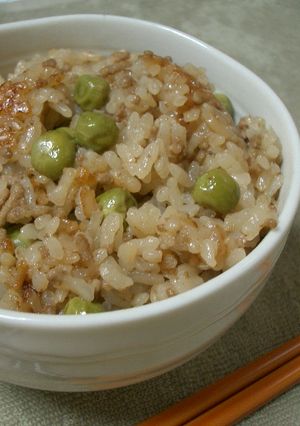 焦がしマヨの豆そぼろ炊き込みご飯ღ-レシピのメイン写真