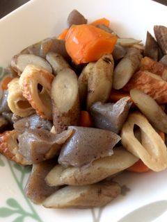 和煮物♪ごぼう蒟蒻人参ちくわで-レシピのメイン写真