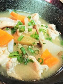 絶品!【焦がしにんにくのコク旨!豚汁】-レシピのメイン写真