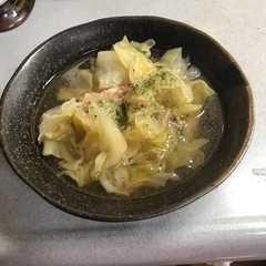 รูปของ キャベツと豚肉のスープ