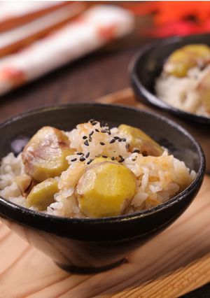 炊飯器で簡単♪だし風味のほくほく栗ごはん-レシピのメイン写真