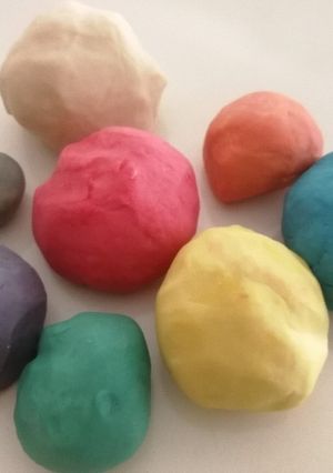 小麦粉で作るカラフルねんど(食べれません-レシピのメイン写真