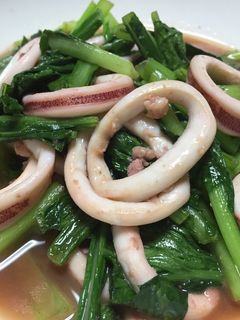 イカと小松菜のバター醤油炒め-レシピのメイン写真