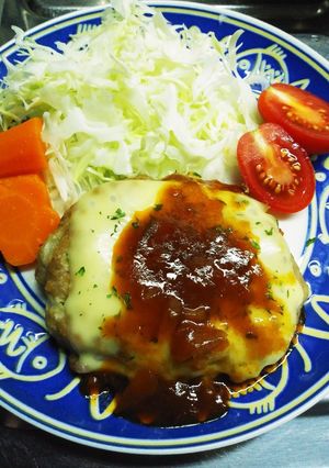 レンジにおまかせチーズハンバーグ-レシピのメイン写真