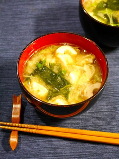 簡単!豆苗と磯辺揚げのお味噌汁-レシピのメイン写真