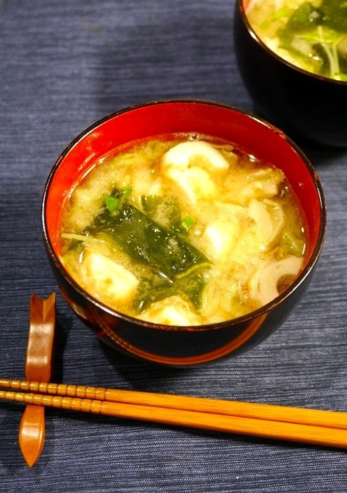 簡単！豆苗と磯辺揚げのお味噌汁-レシピのメイン写真