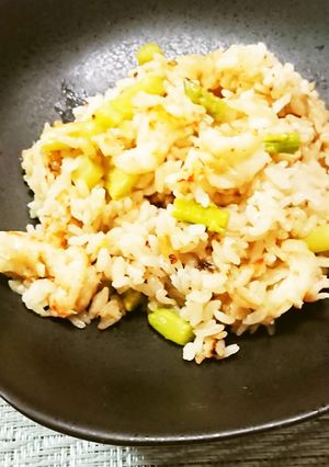 フライパンで炊き込み海老ピラフ-レシピのメイン写真