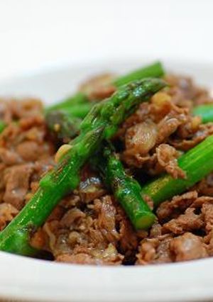 牛肉とアスパラのオイスターソース炒め-レシピのメイン写真