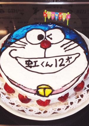 誕生日ケーキ ドラえもん-レシピのメイン写真