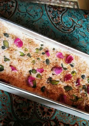 綺麗なペルシャ風ローズアイスクリーム♪-レシピのメイン写真
