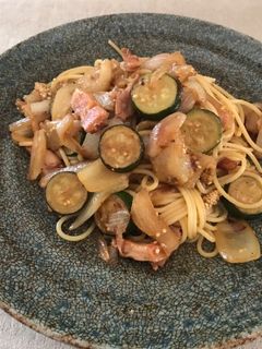 ベーコンとなすとズッキーニの和風パスタ-レシピのメイン写真