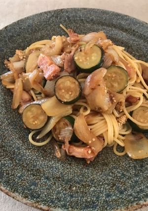 ベーコンとなすとズッキーニの和風パスタ-レシピのメイン写真