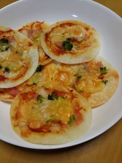 餃子の皮で簡単パリパリピザ-レシピのメイン写真