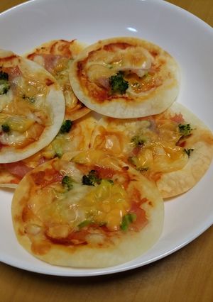 餃子の皮で簡単パリパリピザ-レシピのメイン写真
