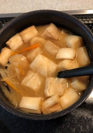 にんじん・玉ねぎ・麩の味噌汁-レシピのメイン写真