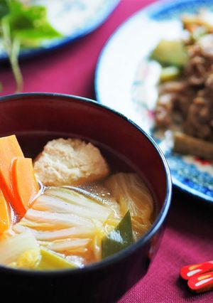麺つゆで♪豆腐入り鶏団子と白菜の吸い物-レシピのメイン写真