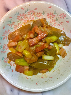No2234こんにゃくベーコンネギ煮付け-レシピのメイン写真