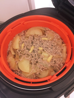 tacook じゃがいもとひき肉の煮物-レシピのメイン写真