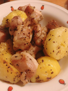 鳥もも肉とジャガイモのバジル炒め-レシピのメイン写真