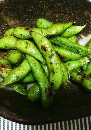 指まで美味しい簡単スパイシー枝豆-レシピのメイン写真