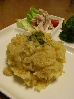 簡単で彩り鮮やか☆人参の洋風炊き込みご飯-レシピのメイン写真