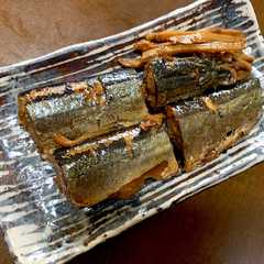 รูปของ 圧力鍋簡単♪骨まで美味しい秋刀魚の梅肉煮