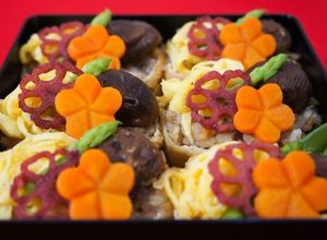 着色料なしでキレイ「れんこんのワイン煮」-レシピのメイン写真