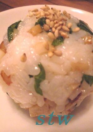 キャラ弁残りでママ朝食　蒲鉾おにぎり編-レシピのメイン写真
